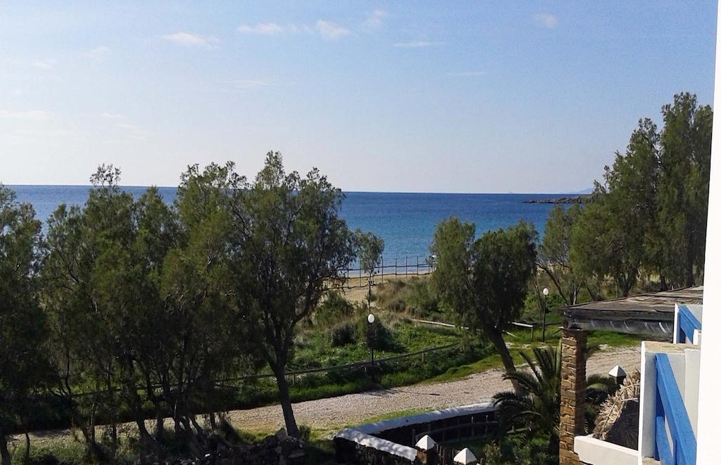 Nostos Beachfront Apartments & Studios Агиос-Иоаннис Экстерьер фото