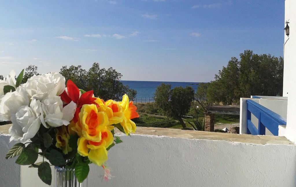 Nostos Beachfront Apartments & Studios Агиос-Иоаннис Экстерьер фото