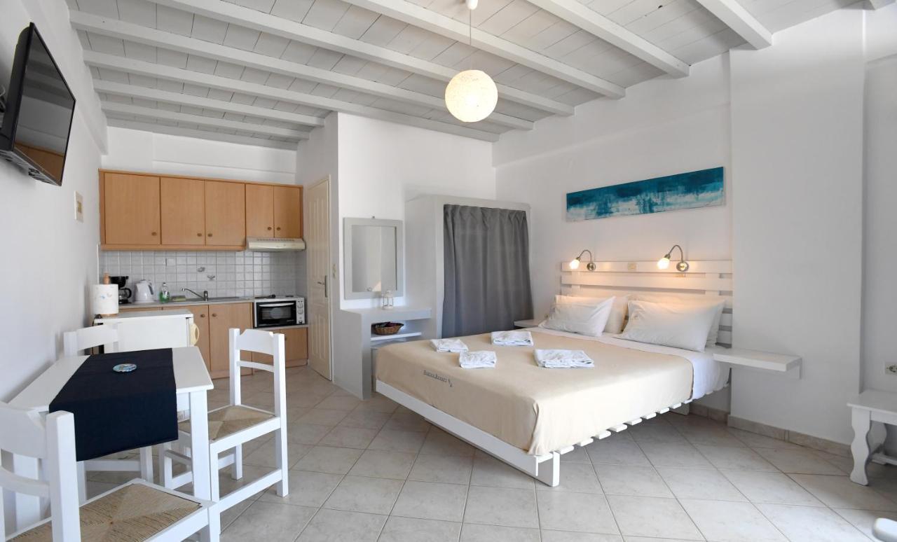 Nostos Beachfront Apartments & Studios Агиос-Иоаннис Экстерьер фото